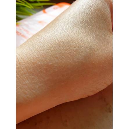 Солнцезащитный крем с муцином улитки ENOUGH Intense Care Daily Snail Sun Cream SPF50+ PA+++ - 70 мл