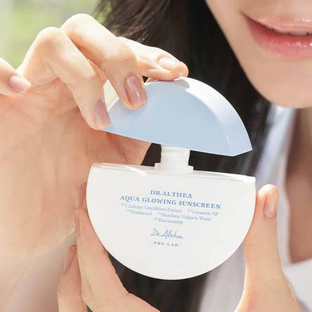 Увлажняющий солнцезащитный крем Dr. Althea Aqua Glowing Sunscreen SPF50+ PA++++ - 45 мл