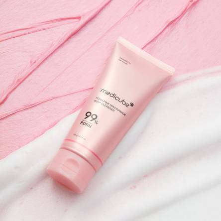 Пенка для умывания с ПДРН medicube PDRN Pink Niacinamide Whip Cleanser - 120 мл