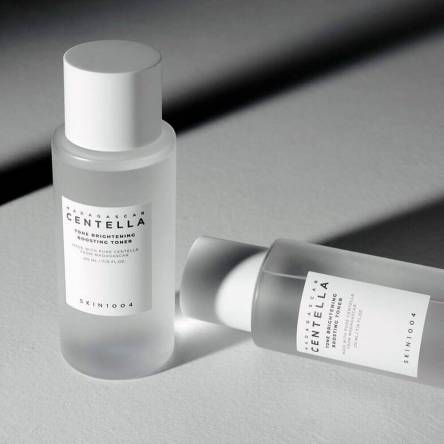 Мягкий осветляющий тоник с центеллой SKIN1004 Madagascar Centella Tone Brightening Boosting Toner