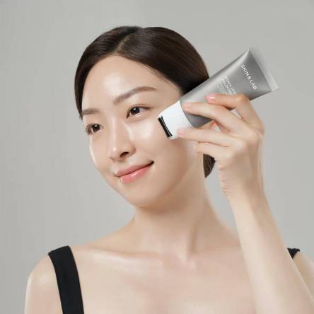 Массажный лифтинг-крем с ретинолом и пептидами SKIN&LAB Retinol Lifting Roller Cream - 50 мл