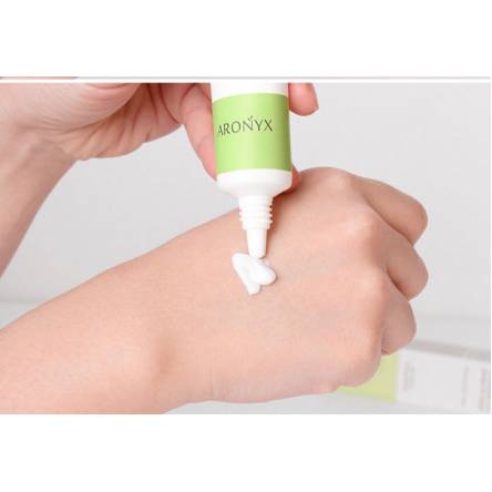 Восстанавливающий крем для век с пантенолом Medi Flower Aronix D-Panthenol Cica Repair Eye Cream - 40 мл
