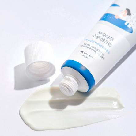 Увлажняющий солнцезащитный крем с берёзовым соком Round Lab Birch Juice Moisturizing Sunscreen SPF50+ PA++++ - 50 мл