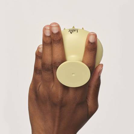 Массажная щётка для кожи головы Lador Dermatical Shampoo Brush