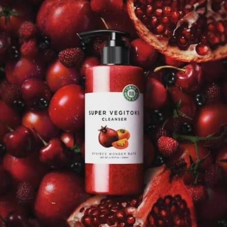 Осветляющая детокс пенка Wonder Bath Super Vegitoks Cleanser Red - 200 мл